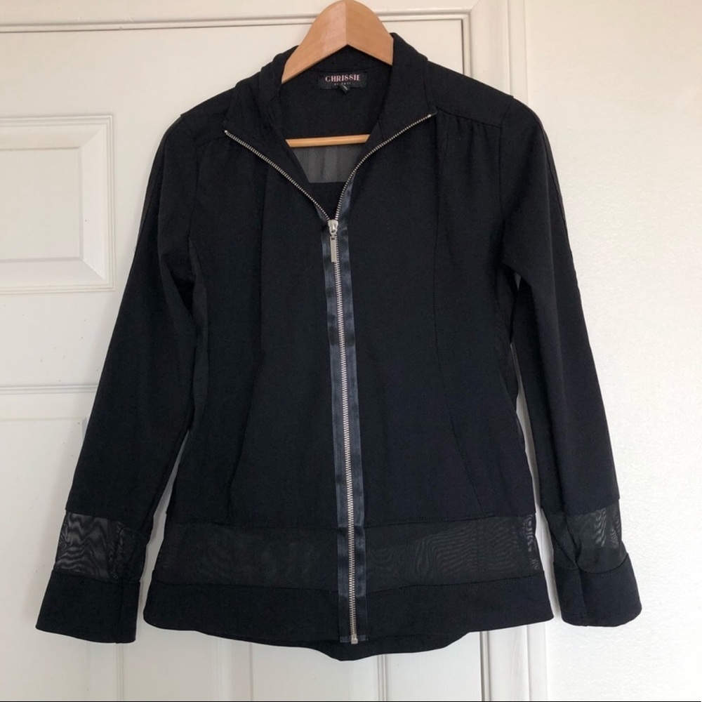 Chrissie By Tail Women’s Long Sleeve Tennis Jacket